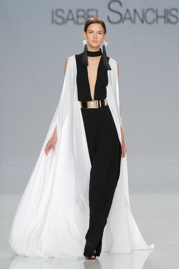 ilovebrides.pt Isabel Sanchis 2018 Barcelona Bridal Fashion Week 2017